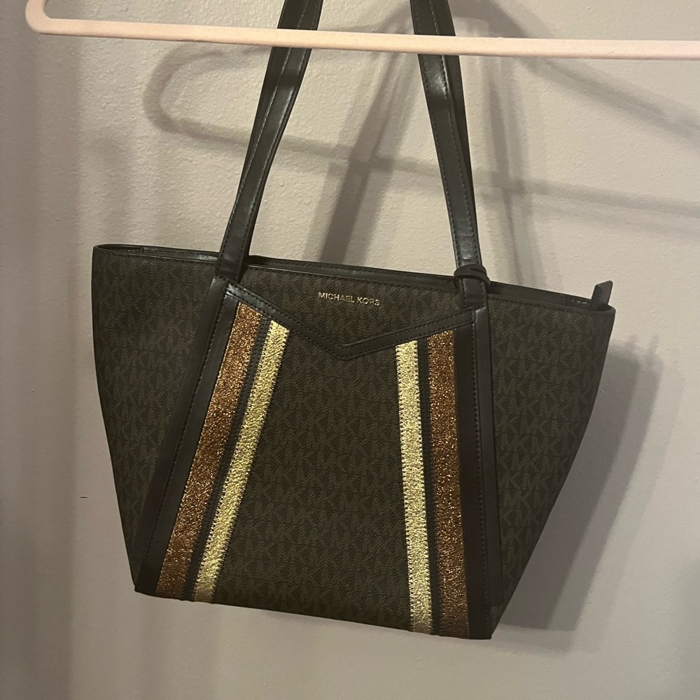 Michael Kors purse